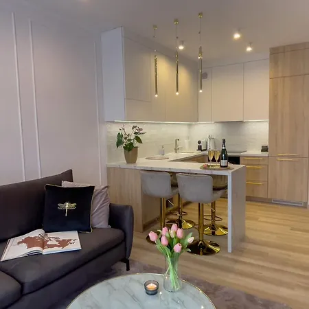 Urban Opolska 10 No 29 -rooftop Garden - Balcony - Air Condition - Free Garage - Luxury 아파트 *