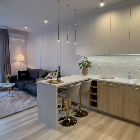 아파트 Urban Opolska 10 No 29 -rooftop Garden - Balcony - Air Condition - Free Garage - Luxury