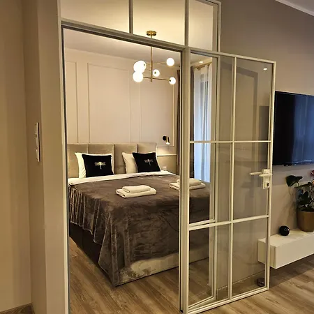 Urban Opolska 10 No 29 -rooftop Garden - Balcony - Air Condition - Free Garage - Luxury 아파트 *