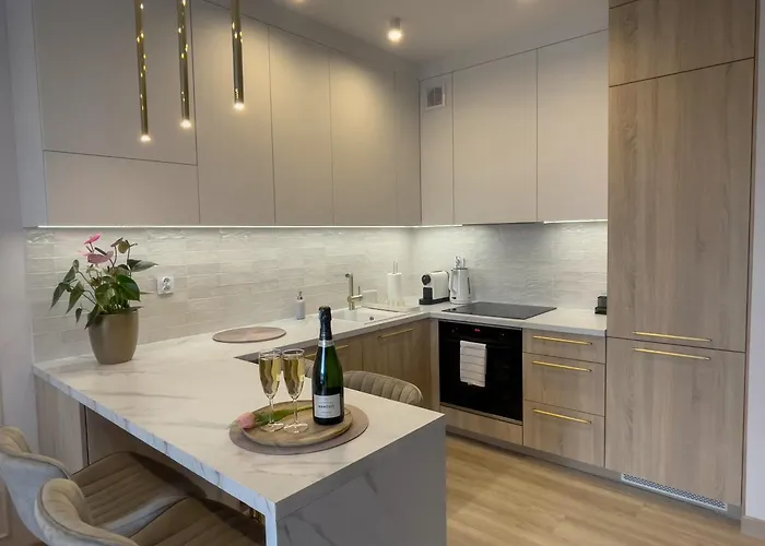 Urban Luxury Opolska 10 No 29, Free Garage, Self Check-in Apartamento *